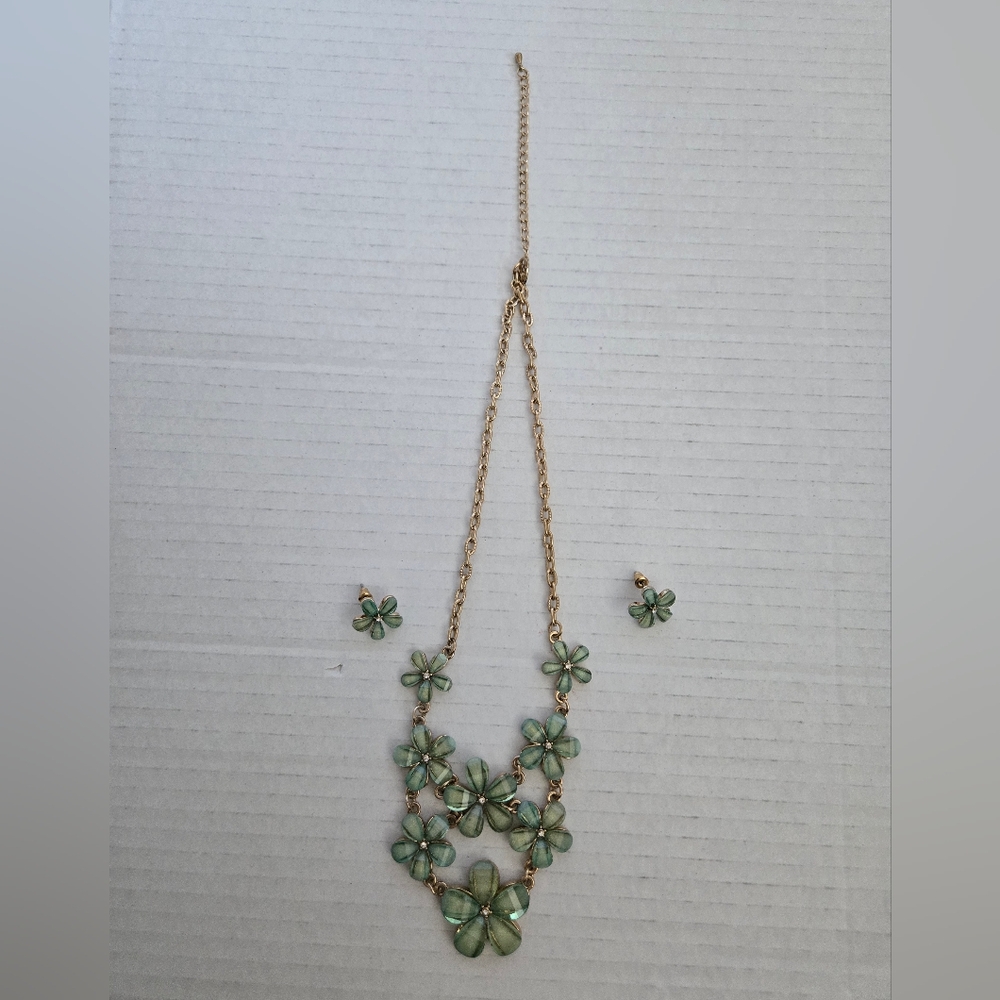 Necklace & Earrings Set Floral Green Gold Fashion Jewelry